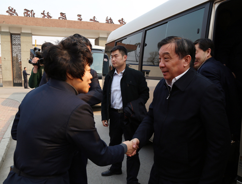 点击在新窗口中打开图片