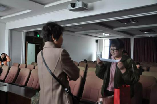 ������´����д�ͼƬ